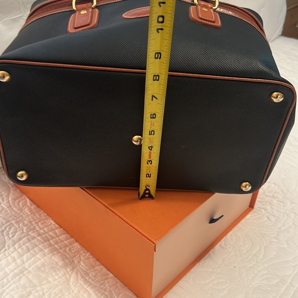 Longchamp France Leather Trimmed Toiletry Cosmetic Dopp Travel Bag Unisex NICE🥰 - Picture 15 of 16